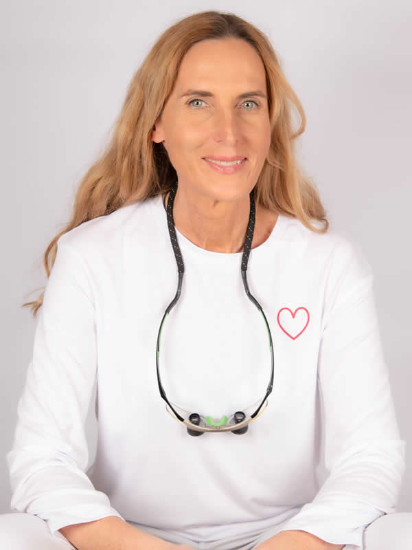 Familienzahnärztin Dr. Cora Streit | Emmering